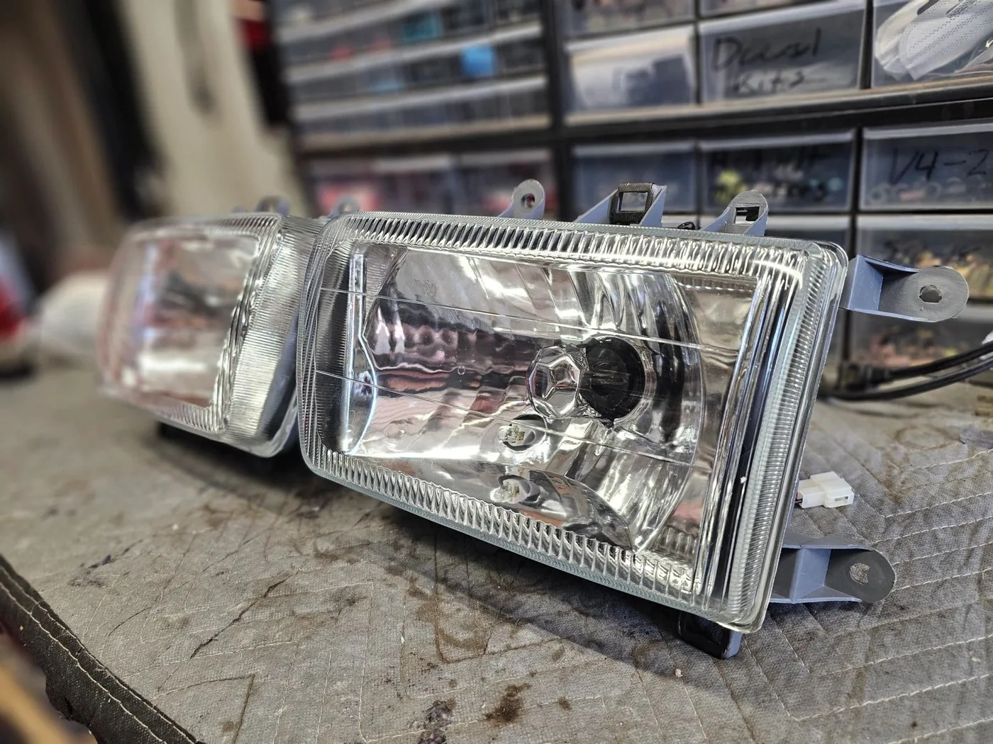 92.5/95 Toyota 4Runner DEPO Style, clear lens headlights photo 2